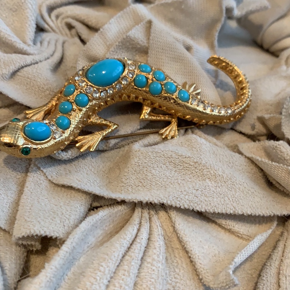 Pin - Picture 2 of 5